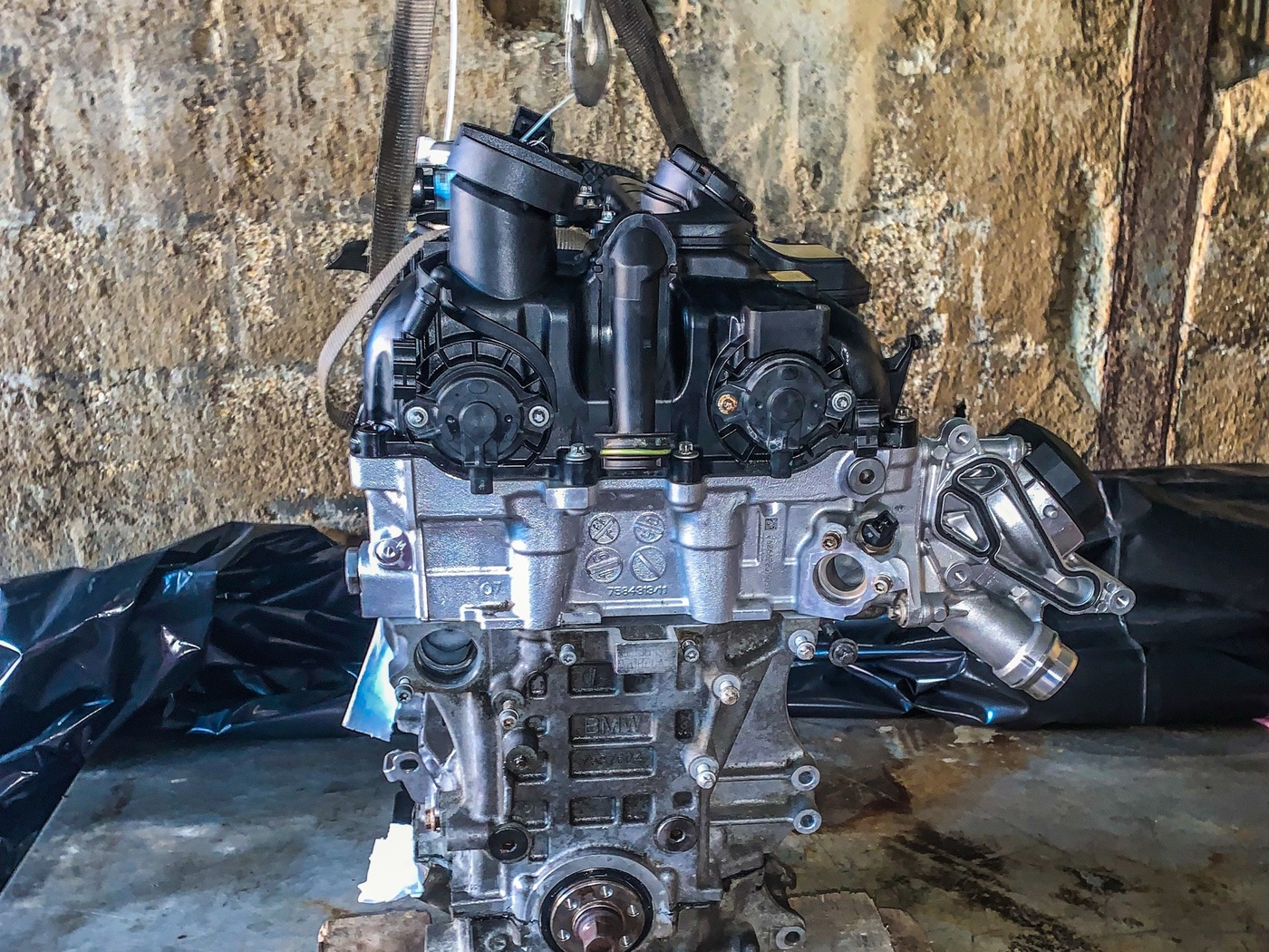 Moteur BMW N20 en préparation à l'atelier